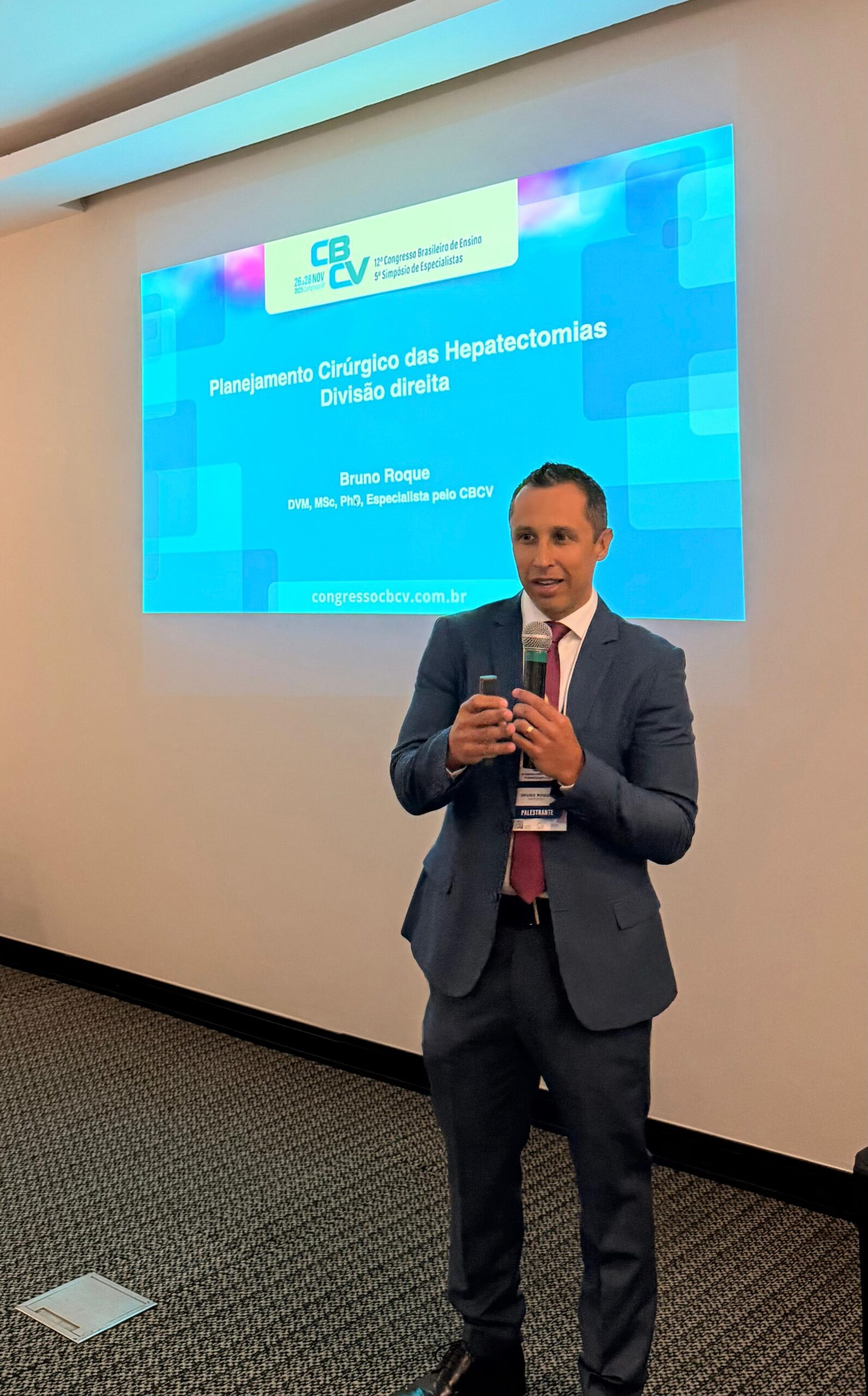 Título de Especialista no Congresso Brasileiro de Cirurgia Veterinária
